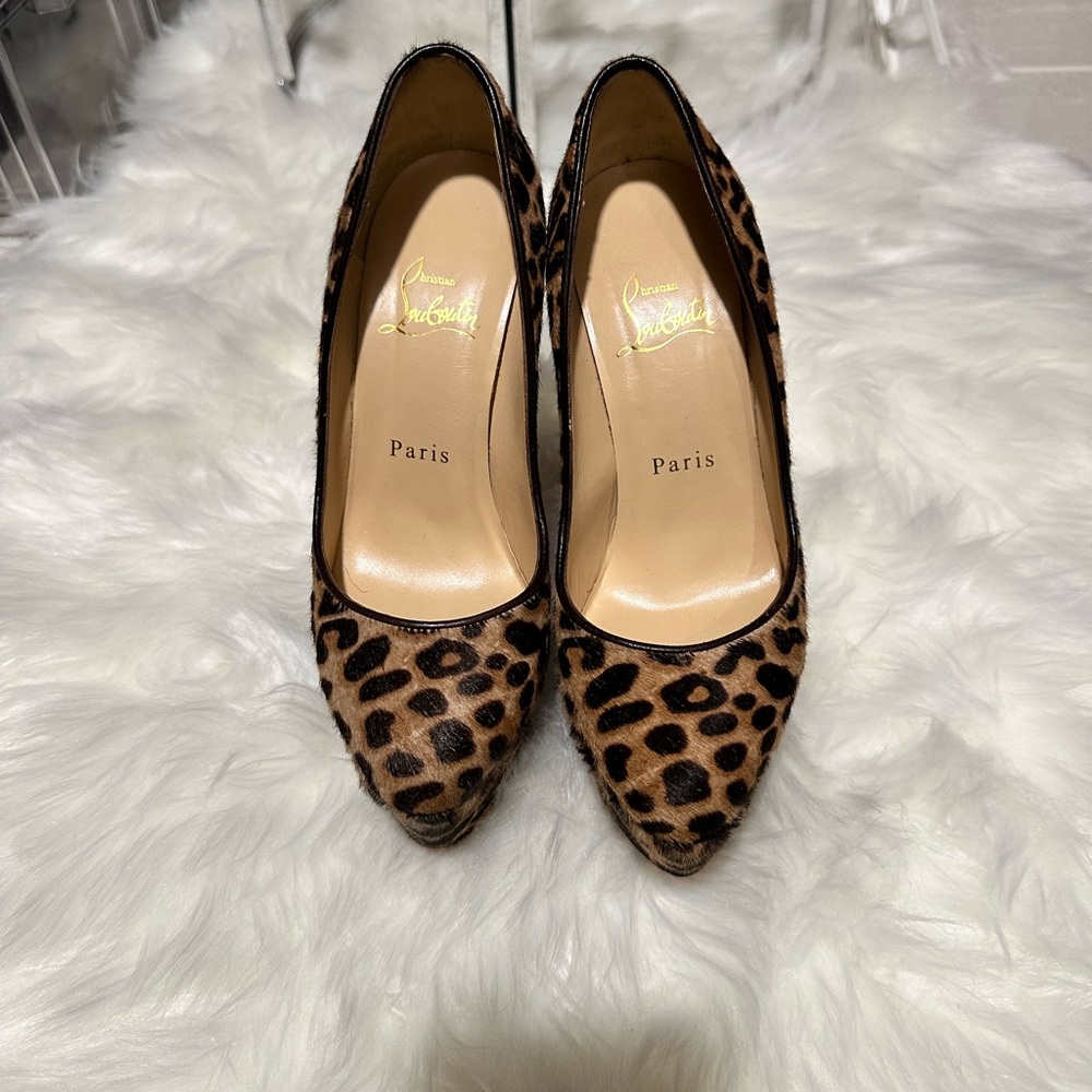 Christian Louboutin Platform pump comes with box and dust bag
